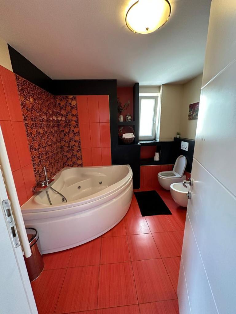 Jacuzzi Apartment - Center Zagreb Exterior foto
